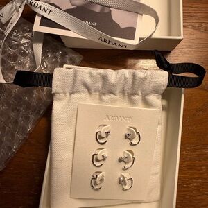 ⭐️Ardant Stay Close Hoop Set⭐️